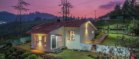 Villa | 2 bedrooms, free WiFi