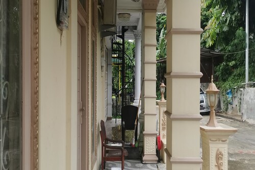 OYO 94078 Azzahra Homestay Syariah 