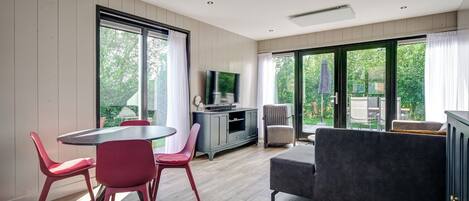 スマートテレビ、ステレオ