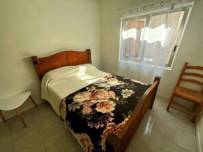 2 chambres, fer et planche à repasser, Wi-Fi, literie fournie