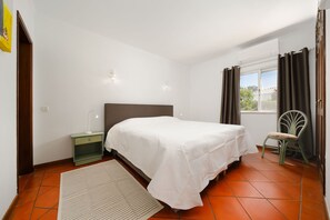 3 bedrooms, in-room safe, iron/ironing board, free WiFi - Vila Jandia - 3 bedroom holiday villa with private pool (Lagoa)
