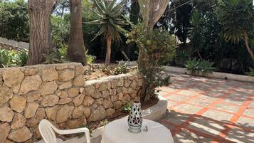 Buiten dineren