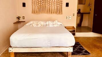 4 bedrooms, WiFi, bed sheets