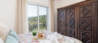 Solar dos Pisões A and D by Host Wise