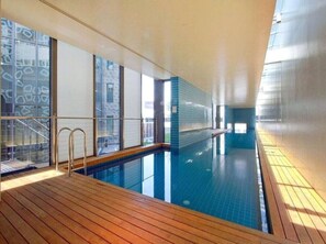 Pool - Luxurious Enormous 5brm Penthouse (Southbank)