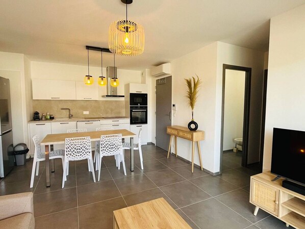 Interior - Luminous 2BR Apartment in Lumio - 6 Guests, A/C, Near Beach, Large Terrace, Parking Included (Lumio)