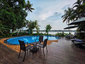 Outdoor pool - Vedic Village Retreat (Kodungallur)