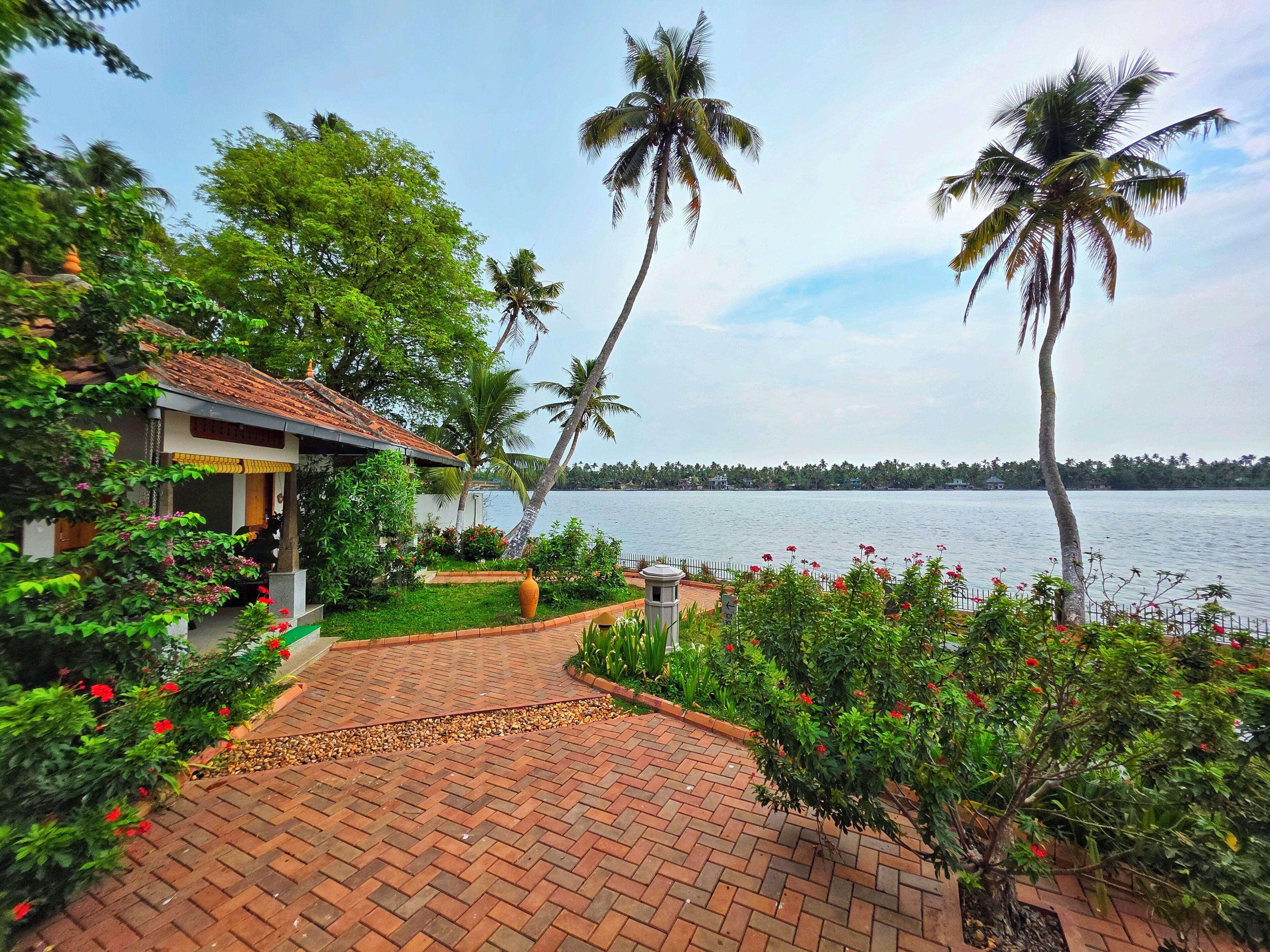 Pemandangan sekitar dari properti