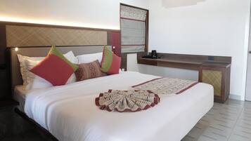 1 bedroom, Egyptian cotton sheets, premium bedding
