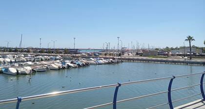 Apartment in Sant Carles de la Rapita, 4 minutes from the coast.