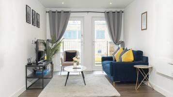 Smart TV, video games