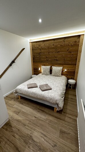 1 chambre, fer et planche à repasser, Wi-Fi gratuit