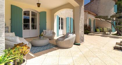 Beautiful home in Marignane with WiFi