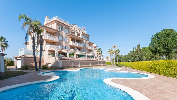 Room - Camelot in Oliva With 1 Bedrooms and 1 Bathrooms (Oliva)