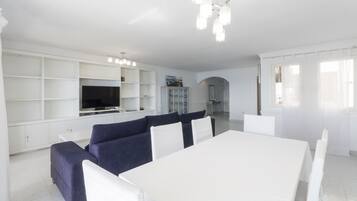 Apartament | 4 dormitoris