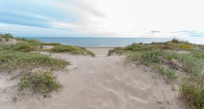 Secreto in Oliva With 3 Bedrooms and 1 Bathrooms