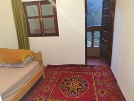 Basic Room, Garden View | 6 bedrooms