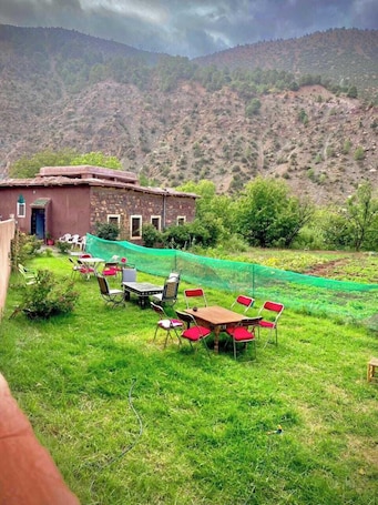 基础客房, 花园景观 | 起居区