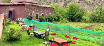 Guste Hause Imdoukal