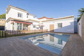 Villa | 3 bedrooms - Villa Del Sol in Poblado Sancti Petri (Chiclana de la Frontera)