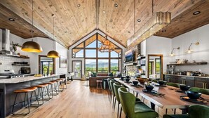 Dining - Loaded Luxe w/Pool*Theater*Hot Tub*Fireplace*Game Room*Views! (Sevierville)