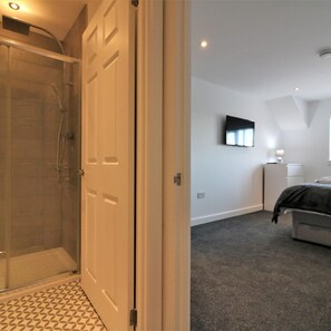 5 bedrooms - Railway House 5 bed - Maryhill (Glasgow)