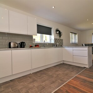 5 bedrooms - Railway House 5 bed - Maryhill (Glasgow)