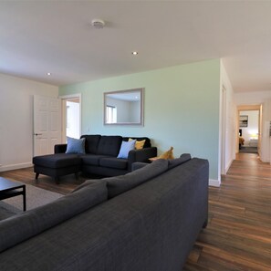 Apartment - Railway House 5 bed - Maryhill (Glasgow)