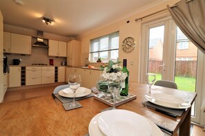 Apartment | 3 bedrooms - Angus House - Glasgow (Glasgow)