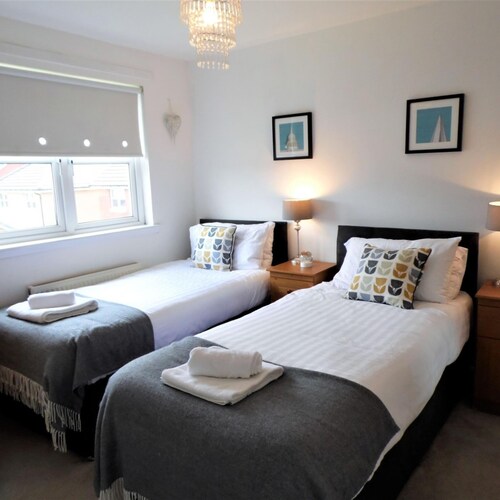 Brambling House - Carnbroe