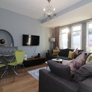 3 bedrooms - Burnbank House - Hamilton (Hamilton)