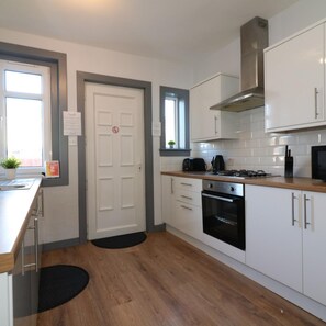 3 bedrooms - Burnbank House - Hamilton (Hamilton)