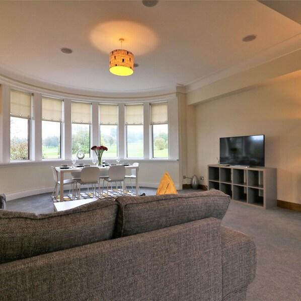 Apartment | 3 bedrooms - Greenlees Clubhouse 3 bed - Cambuslang (Glasgow)