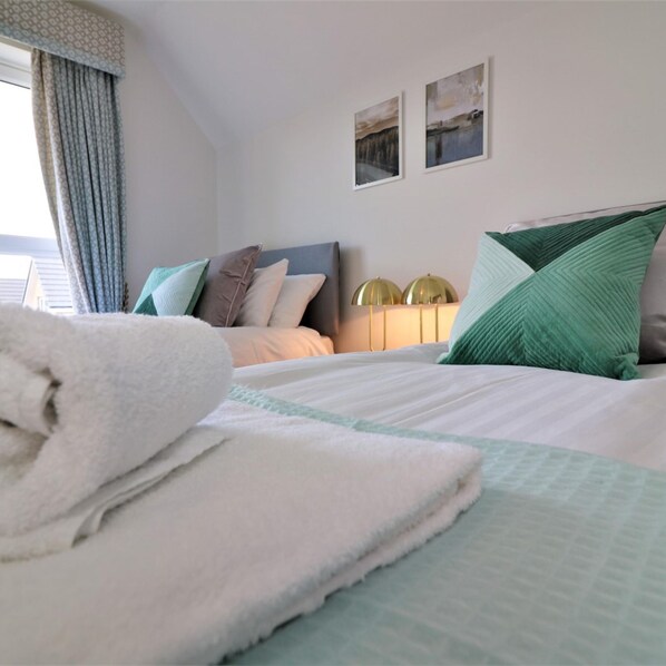 4 عدّة غرف نوم