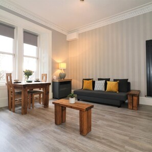 1 bedroom - Linden House - Flat 4 (Airdrie)