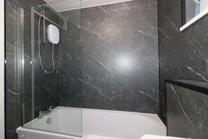 Apartment | 3 bedrooms - Glen Garry House - East Kilbride (Glasgow)