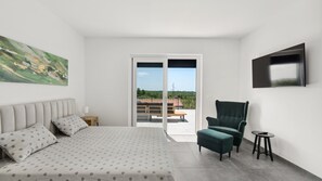 3 habitaciones, tabla de planchar con plancha y wifi gratis 