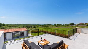 Terrace/patio - Villa Brtonigla by Villas Guide (Brtonigla)