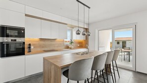 Fridge, microwave, oven, dishwasher