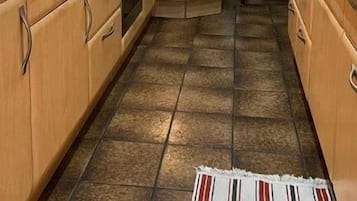 Basic Double Room | Private kitchen | Fridge