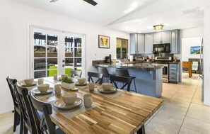Dining - Beverly Chills (Palm Springs)