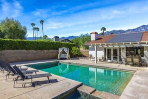 Pool - Beverly Chills (Palm Springs)