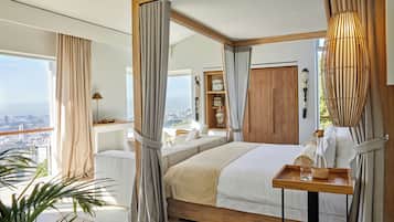 Deluxe Suite, Mountain View | 1 bilik tidur, peti besi dalam bilik, meja, ruang kerja komputer riba