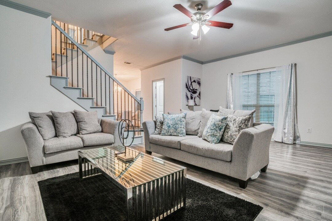 Cosy 4BR 2.5 BA - 9 mins to Grand Prairie Stadium