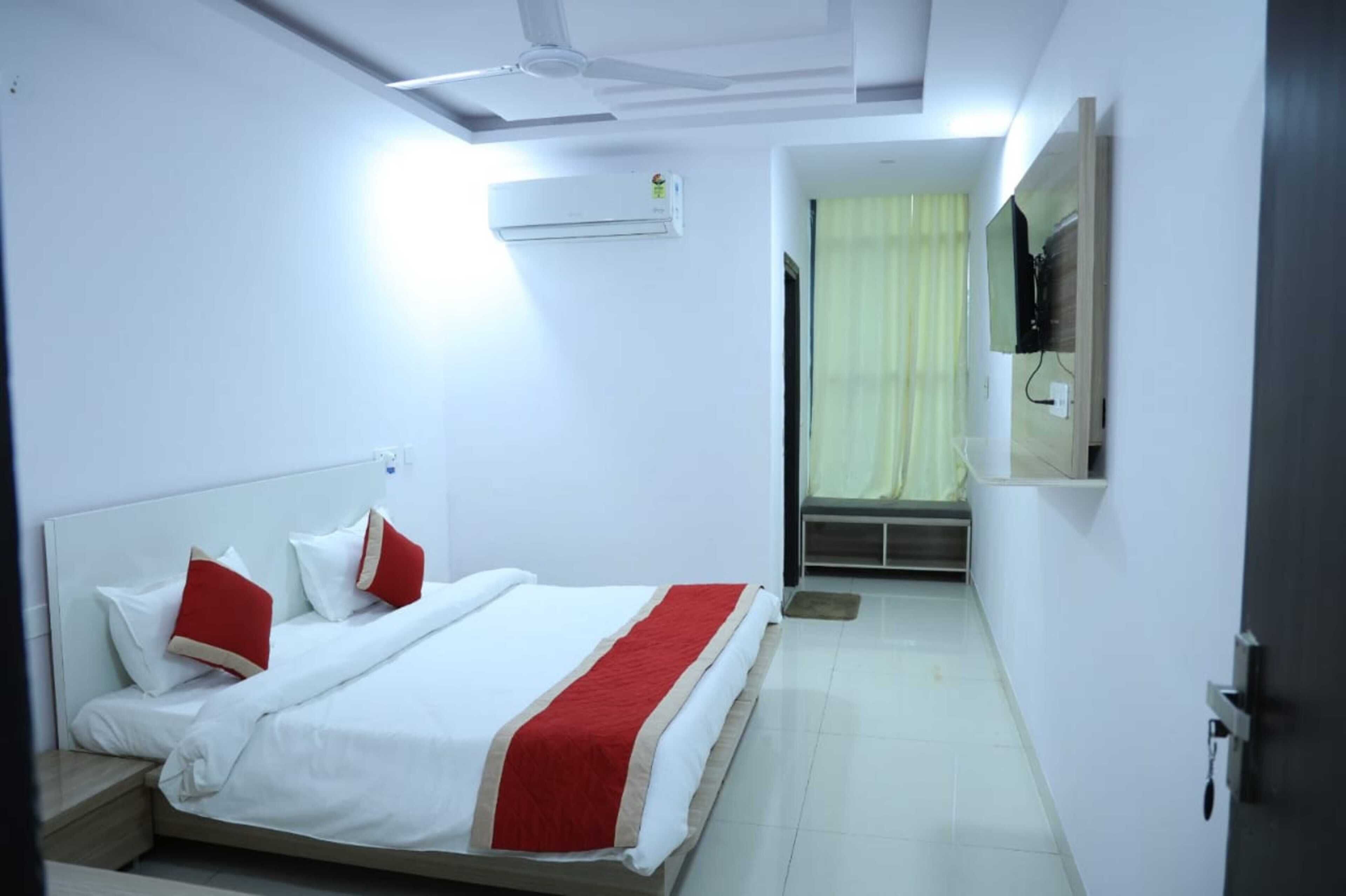 1 bedroom, desk, laptop workspace, iron/ironing board