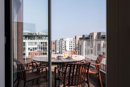 Superior Apartment, Canal View | Balcony