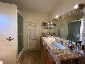 Towels, toilet paper