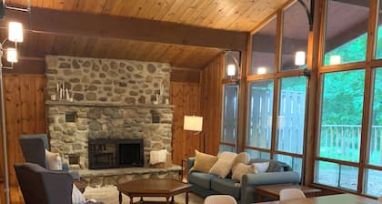 Alton Riverside Cottage Retreat - 2 mins from Alton Mill, Millcroft, Osprey Golf