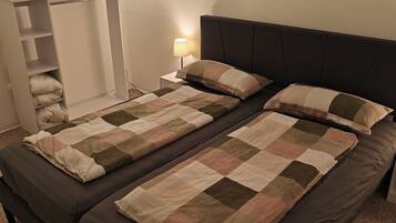 1 bedroom, iron/ironing board, free WiFi, bed sheets