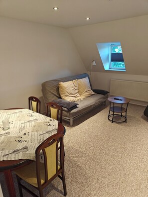 Smart TV, books - Ferienwohnung in Kleinstadt (Luckau)